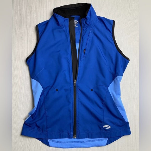 Brooks Womens Running Vest Size Medium Blue Zip Up Active Top - Picture 2 of 9